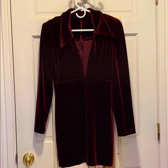 Wine red velvet dress by Atria - Picture 1 of 3